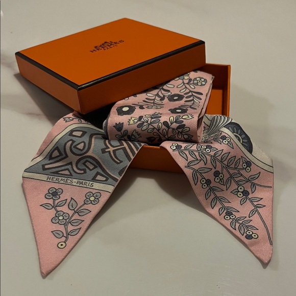 Hermes 'L'Arbre De Vie' Twilly Scarf - Picture 13 of 14